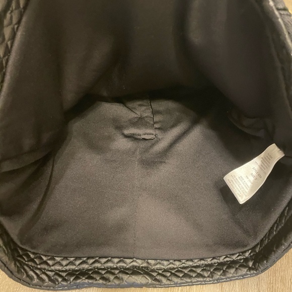 Faux Leather quilted top with gold metal zippers - Picture 6 of 14